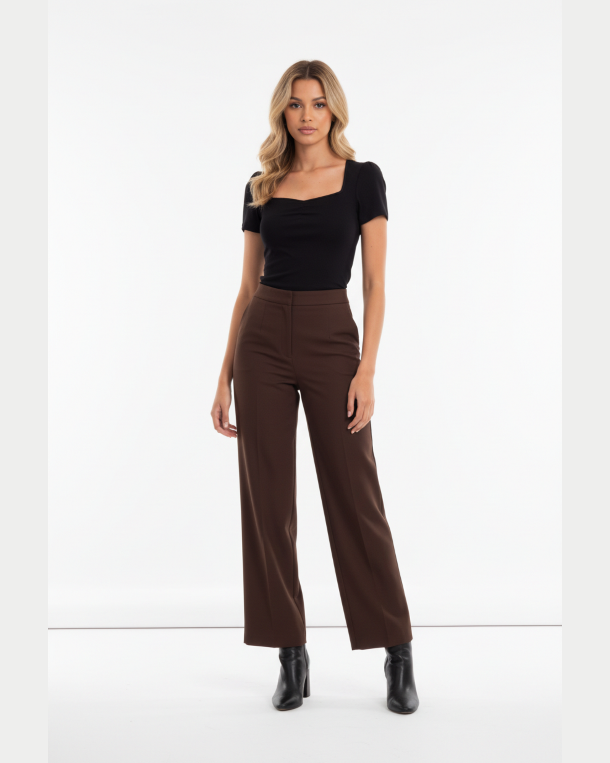 Sweetheart Neck Short Sleeve top Sustainable